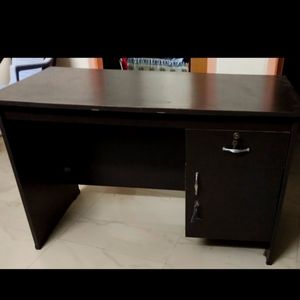 Study table / office table